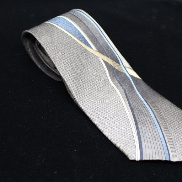 Mens Tie - Picture 3 of 4